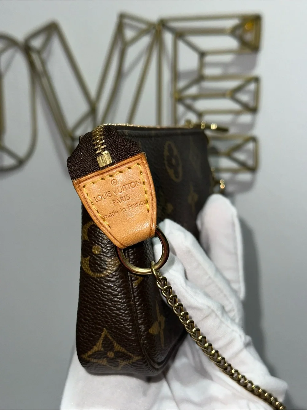 Louis Vuitton Mini Pochette Accessoires Monogram Canvas | FL0095 | Pre-Loved